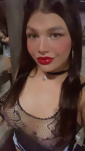 Cami Hot