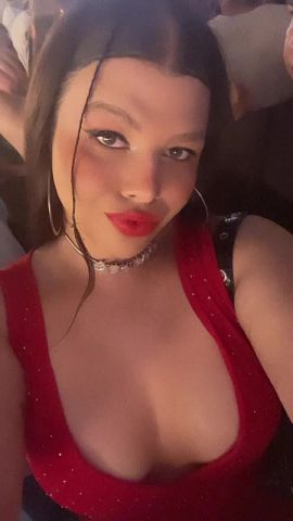 Cami Hot