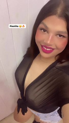 Cami Hot
