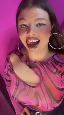 Cami Hot