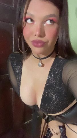Cami Hot