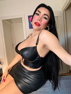 Oxana D'luxur