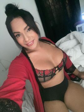 Camila Dior