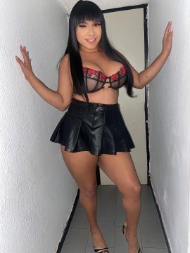 Camila Dior