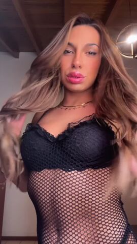 Victoria Rousse