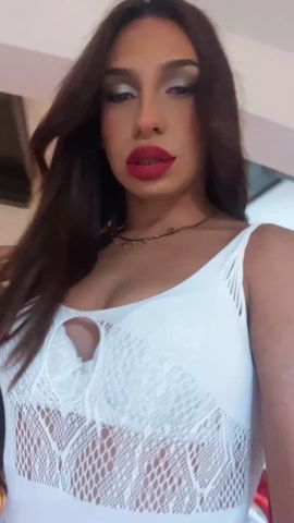 Victoria Rousse