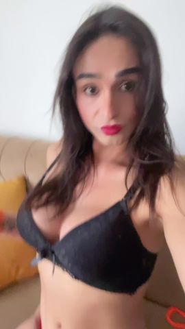 Ariana Gomez