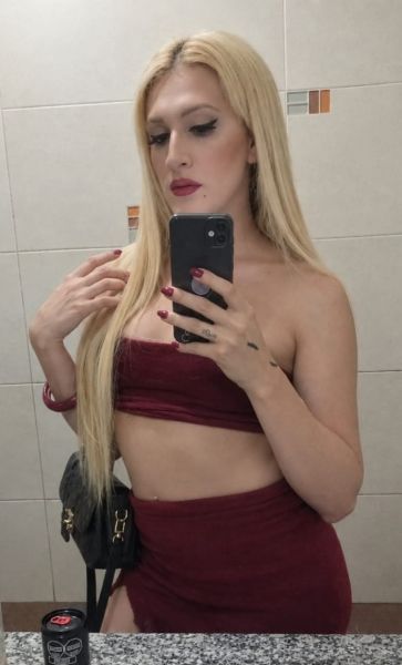 Trabajo en mi depto solita
Activa, pasiva, higienica, dotada, mimosa cariñosa y muy calentona !!! Tambien venta de contenidos! Visitame bb...