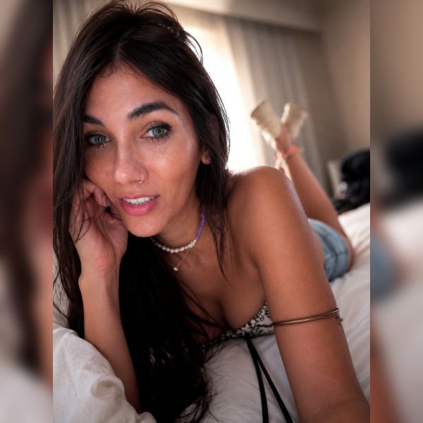 Hola soy orne una educada jovencita de 31 años. Si estás buscando un servicio de dama de compañía encontraste a la joven perfecta, soy muy culta e inteligente, me gusta escuchar y el trato dulce. Generó un ambiente totalmente agradable. Soy más bella personalmente, no soy una mujer de una sola noche quien prueba no duda en repetir. Y con tan solo 25 añitos puedo volverte loco.