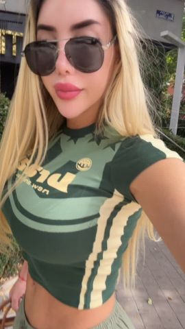 Kym Bella