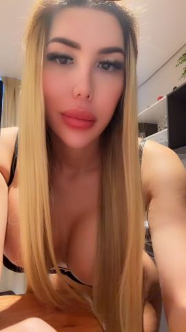 Kym Bella