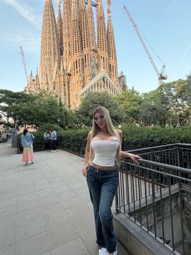 Kym Bella