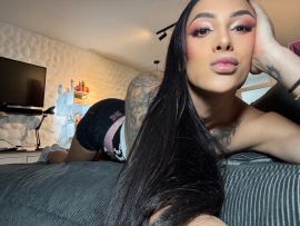 Anna Luxx