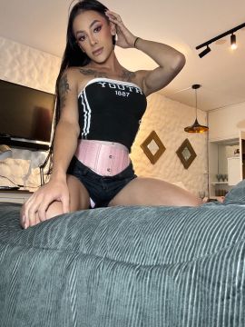 Anna Luxx