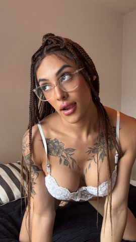 Anna Luxx