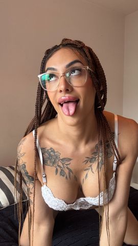 Anna Luxx