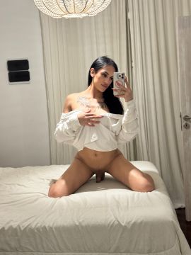 Anna Luxx