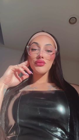 Anna Luxx