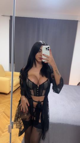 Rebecca Lopes 