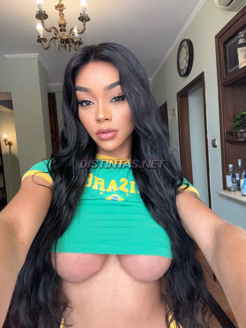 Rebecca Lopes 