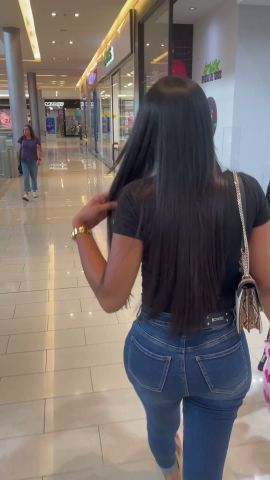 Naquira L