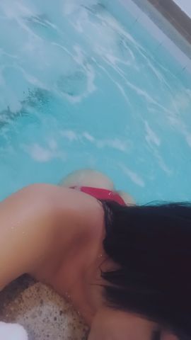 Samantha Row