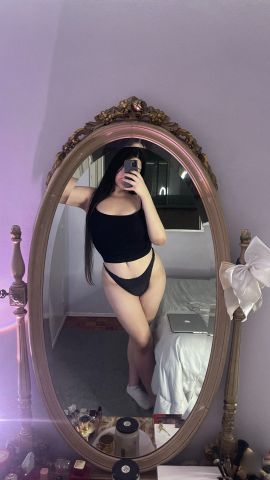 Angeles Vixyn