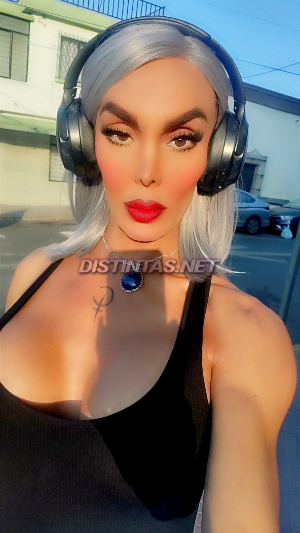 Nelly Ochoa 