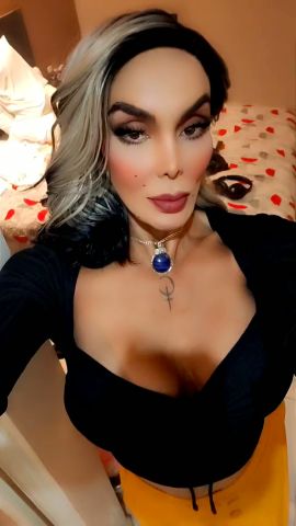 Nelly Ochoa 