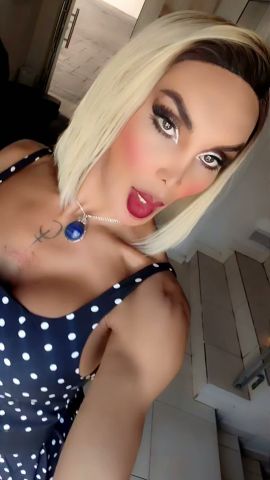 Nelly Ochoa 