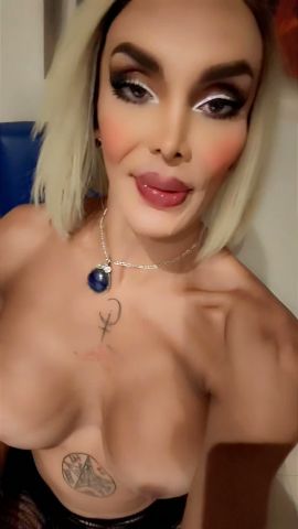 Nelly Ochoa 