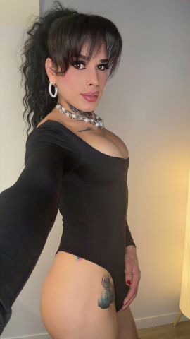 Alondra Latina