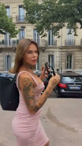 Clara Dominatrix