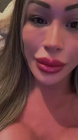 Mel Bella