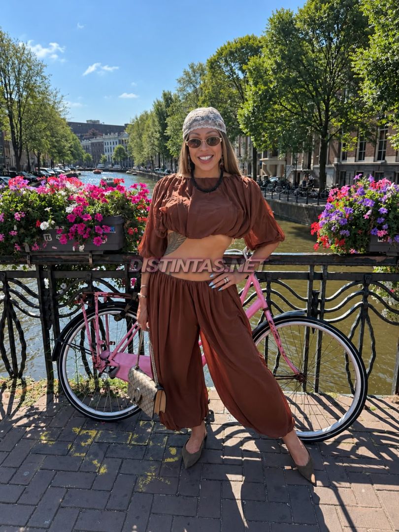 Mel Bella 
