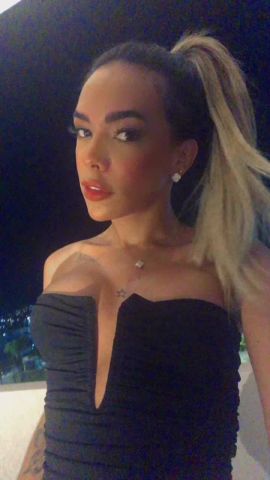 Carol Sexy