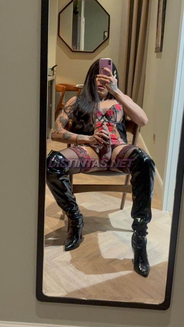 Lia Dominatrix