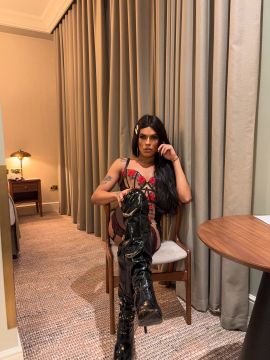 Lia Dominatrix