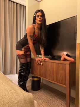 Lia Dominatrix