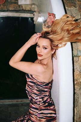 Mirela kitty 