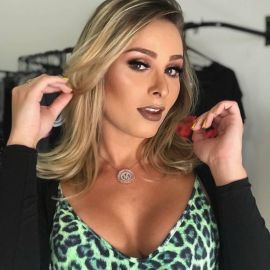 Mirela kitty 