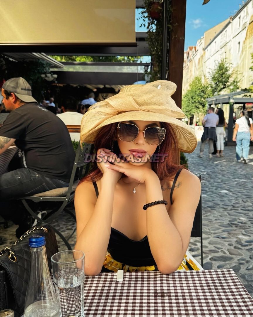 Foxy Anastasia