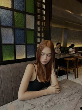 Chloe Emsly