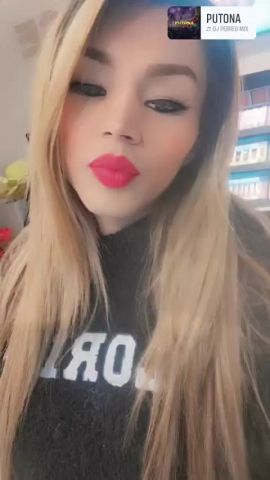 Astrid Molina 