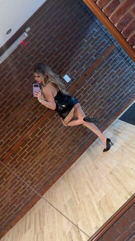Nicole J
