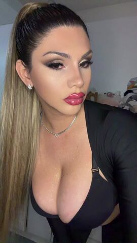 Nicole J