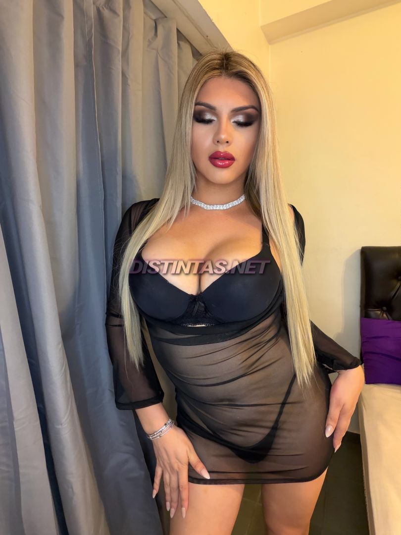 Nicole J