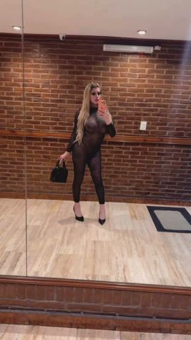 Nicole J