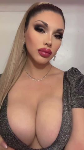 Nicole J