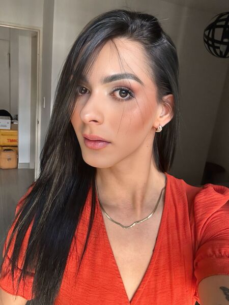 Vivi Leal